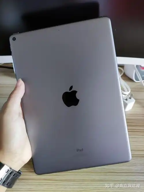 兄弟姐妹们ipad air 3推荐哪个颜色啊?