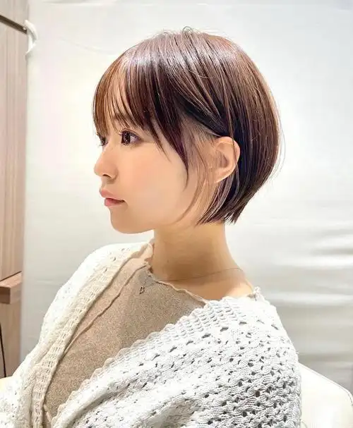 可盐可甜 #一刀切短发  #超a短发  #日系短发  #短发  #女生短发发型