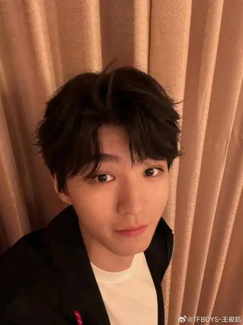 王俊凯最新状态曝光!高情商回应黑粉评论