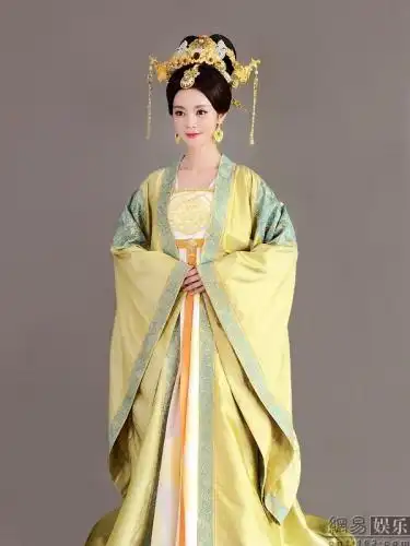 经典皇后造型盘点 《孤芳不自赏》王皇后造型掀古装潮(图)