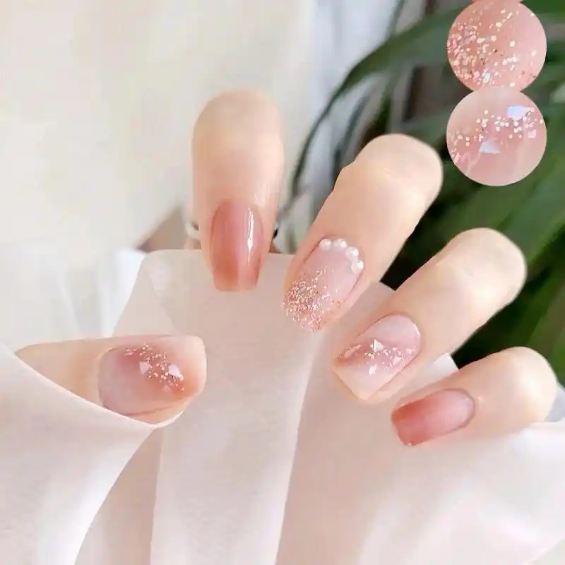 hello朋友们 分享一期裸粉色美甲 温柔显手白?真的太好看了!