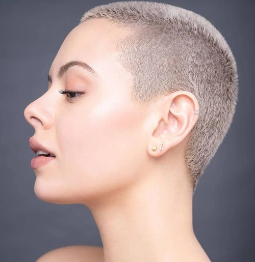 女生酷炫寸头图片个性洋气时髦girl必备