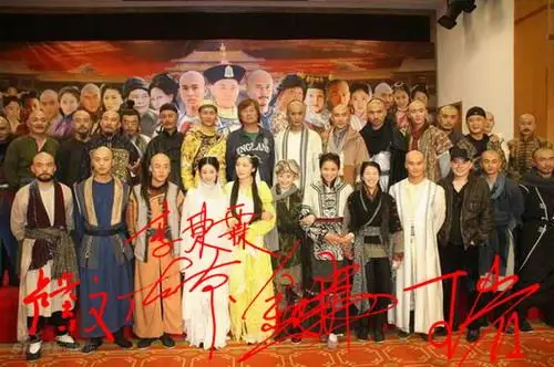 丰富的游戏内容集于一身;体验南宋末年剑侠世界的恩怨情仇,驰骋热血