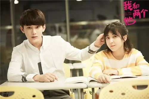 爱奇艺《我和两个他》改档7.18 张子枫与两个熊梓淇壁咚不断