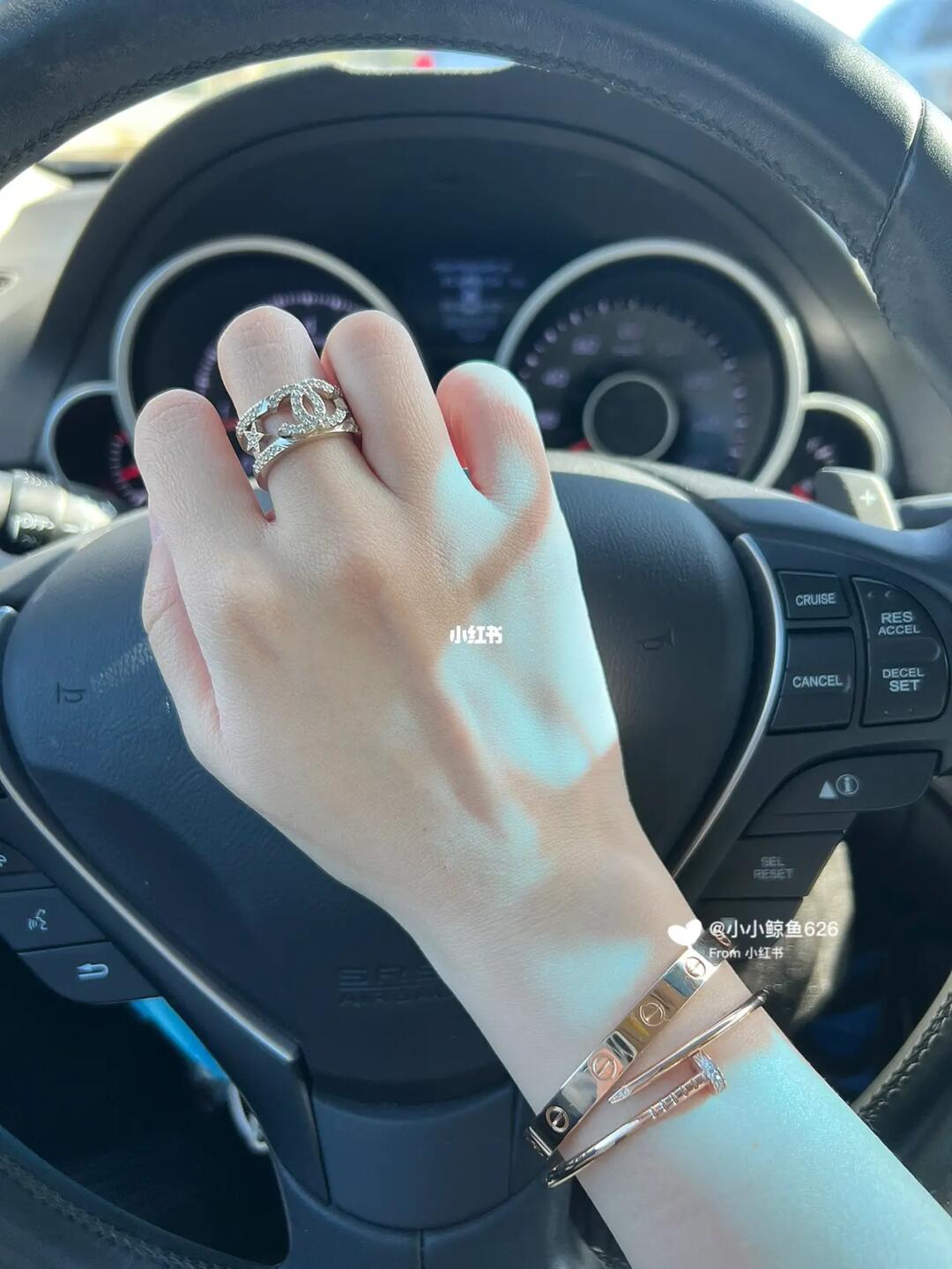 卡地亚手镯叠戴yyds