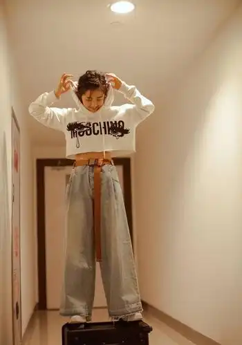 张子枫终于穿对了,满屏少女感!网友:衣品终于配上演技和年龄了