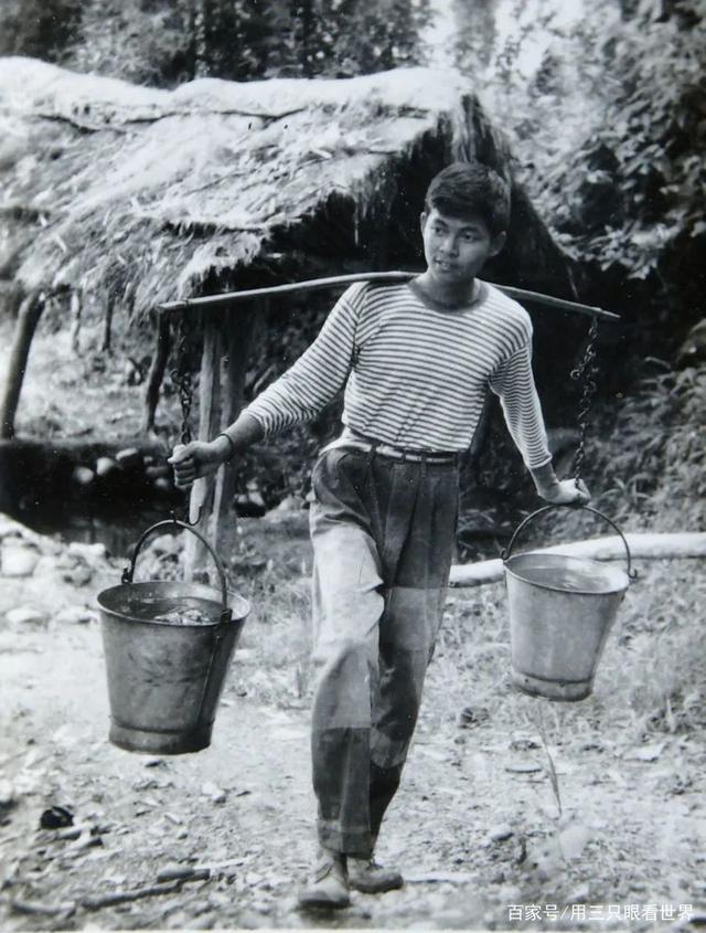 「知青岁月」云南插队挑水