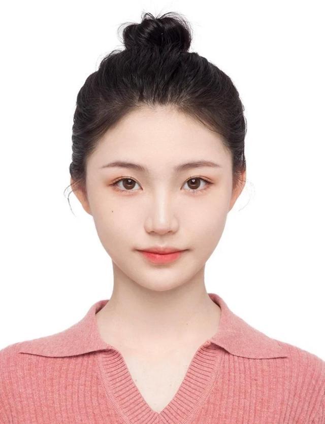 女生拍证件照,一定记住这3个小心机,最后一个是瘦脸关键!_腾讯新闻