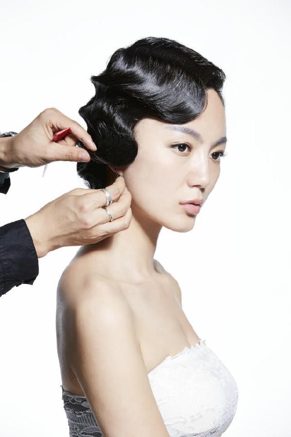 当红女明星都在热追的发型爱德华复古波纹详解