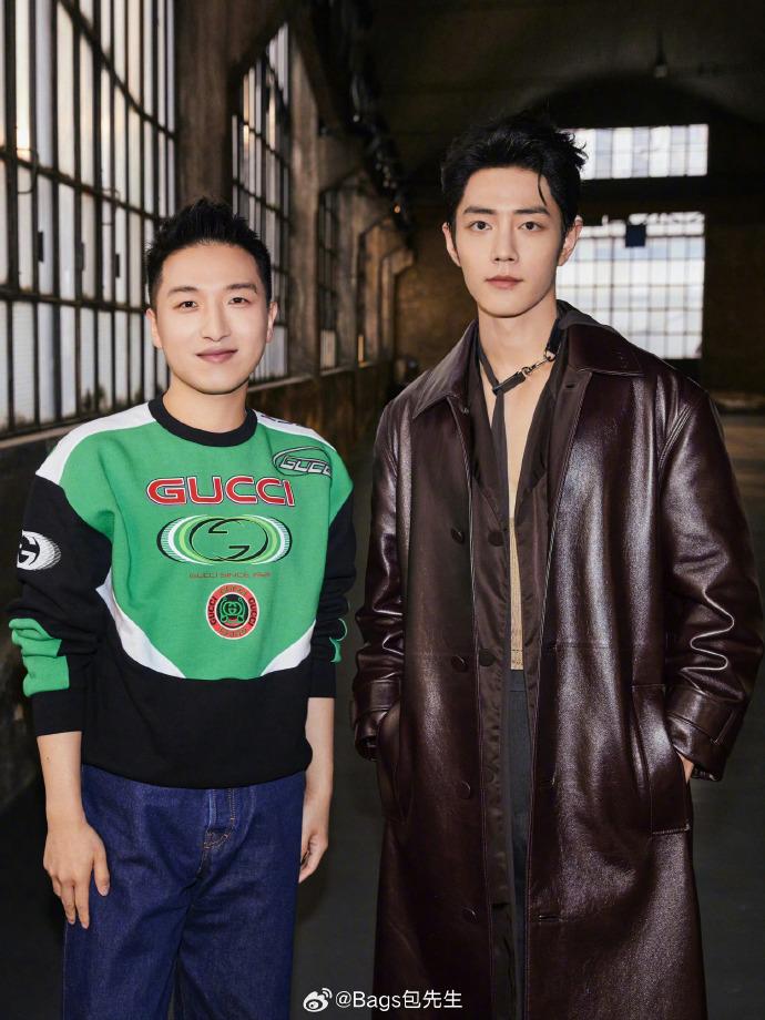 肖战包先生合照