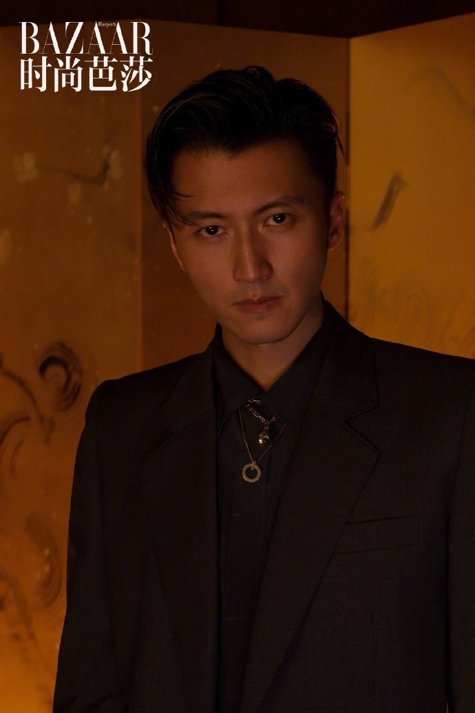 时尚芭莎九月刊##谢霆锋芭莎火焰封面