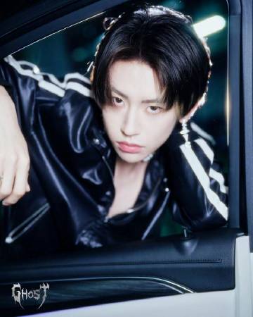 小鬼狼少年造型#@小鬼-王琳凯真的玩转造型这一块了～最新综艺造型戴