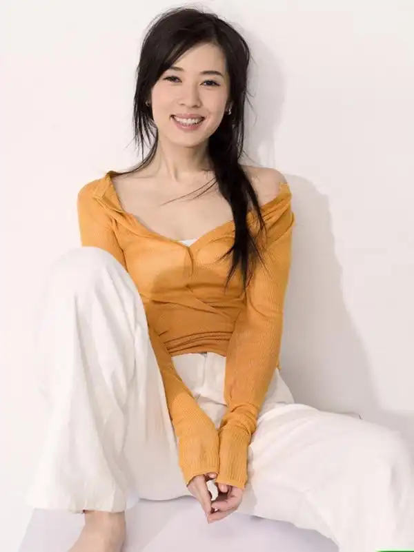 金鸡影后余男被名导男友伤得很深找法国男友后来怎样了