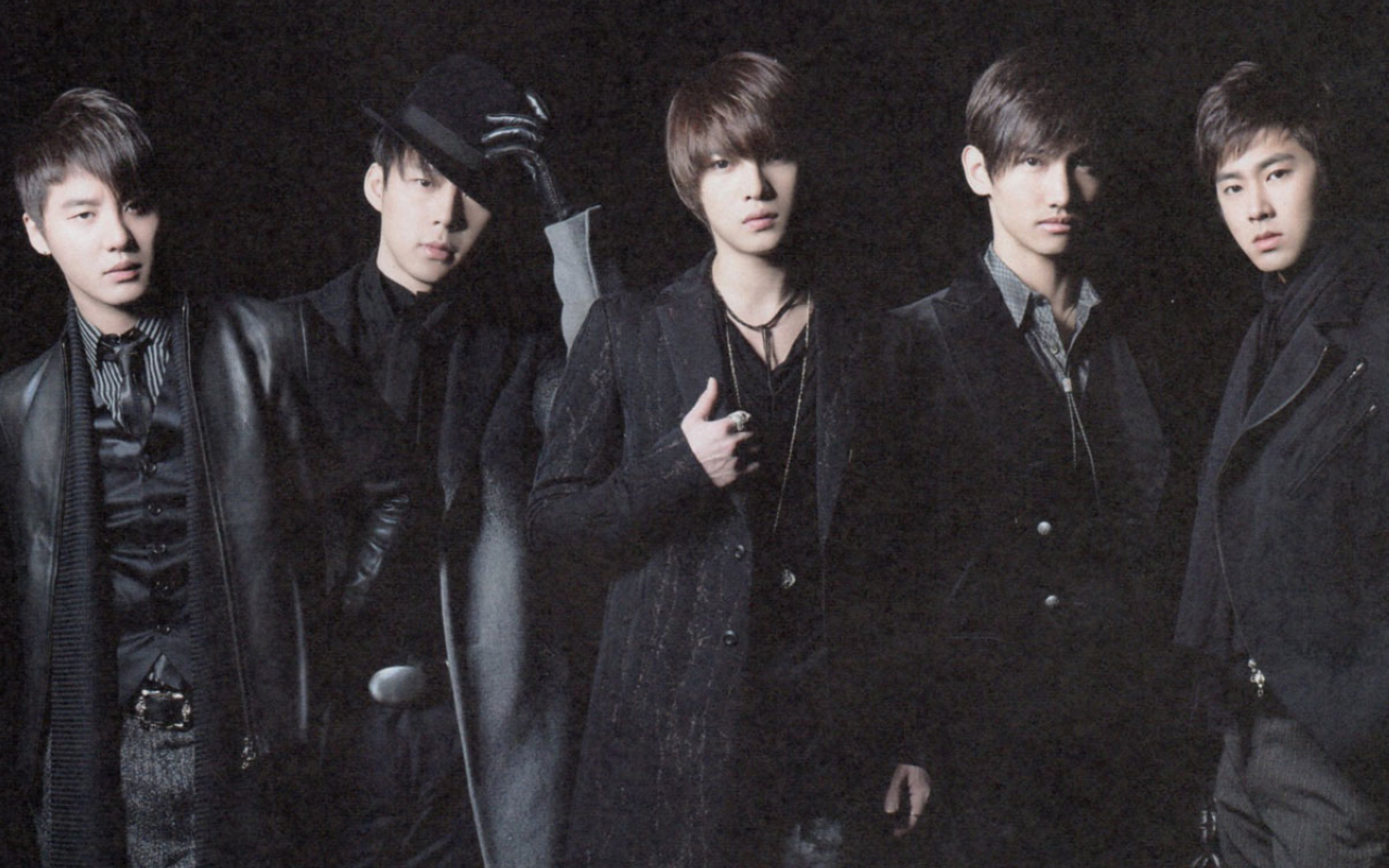 东方神起图片壁纸之杂志帅气写真高清大图预览1680x1050_日韩明星下载