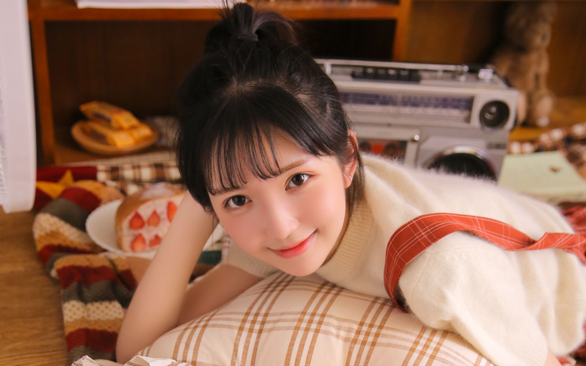 可爱乖乖女唯美写真高清桌面壁纸