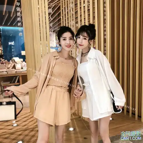 双人闺蜜装大码雪纺衫套装三件套商场酒店网红风电梯书店咖啡厅景