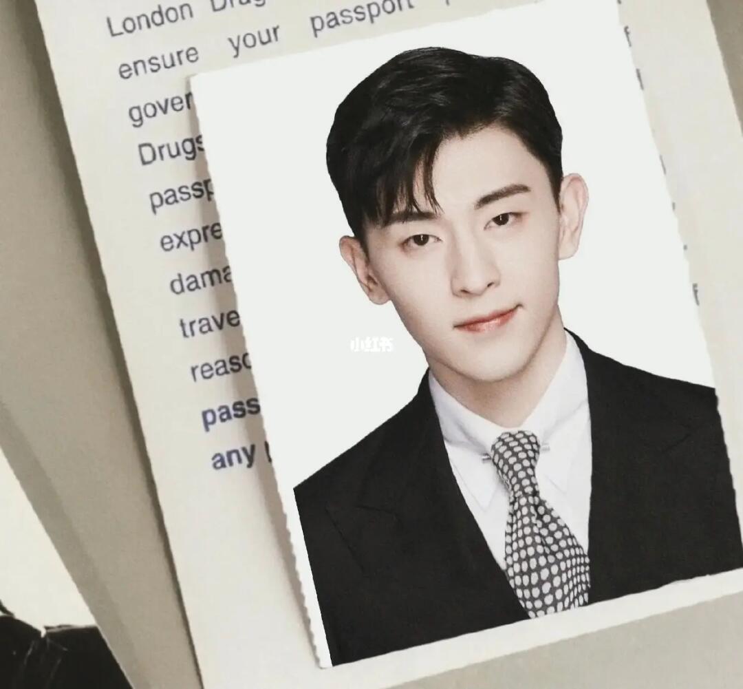 伦哥证件照06060606