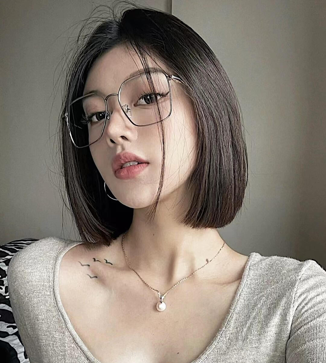 植物蛋白77一字短发