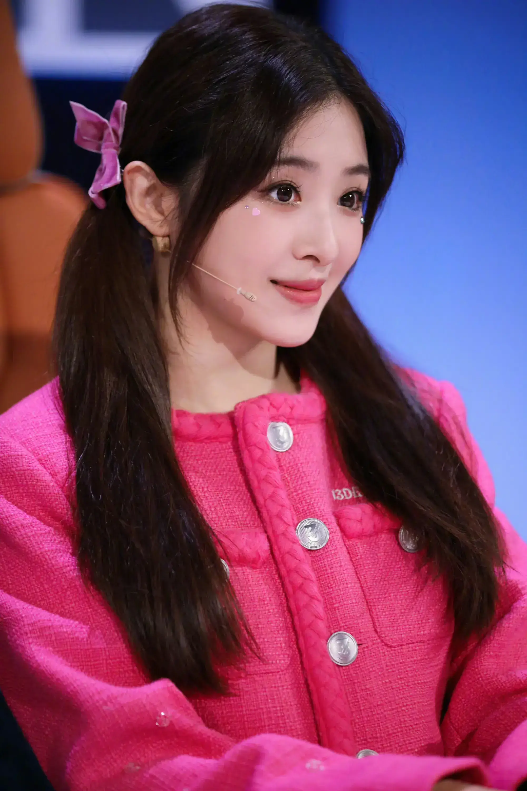 张含韵造型写真:清新甜美,玲珑俊秀