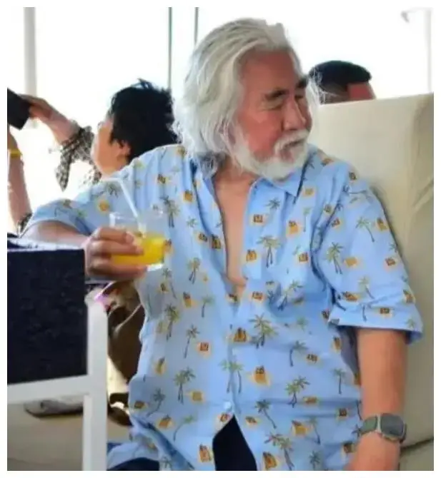 72岁张纪中七度当爹自爆精力充沛胜过年轻人混血儿子生母存疑