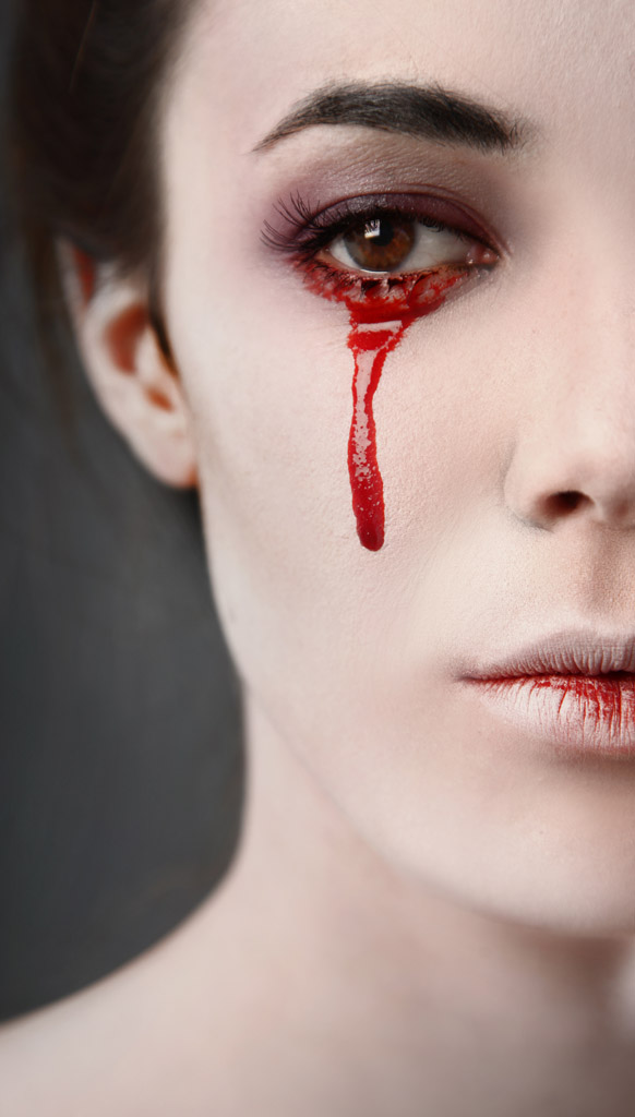收藏 关键词:眼睛流血的美女图片下载,恐怖妆扮,女鬼,眼睛流血,美女