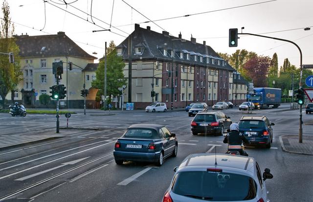 国人喜欢德系车,德国人喜欢啥车呢?走在德国街上还以为在中国!