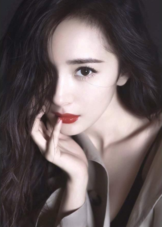 杨幂的421事件到底是什么?大幂幂否认醉酒不雅动作,王纪委证实