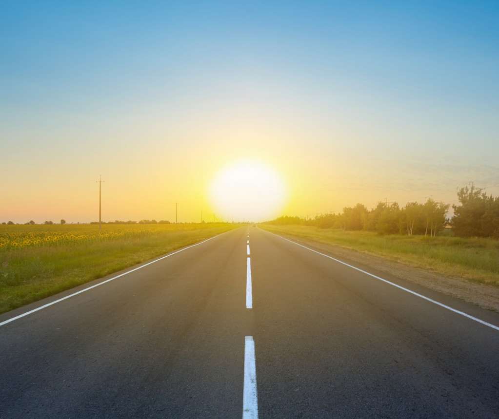 清晨公路,清晨公路