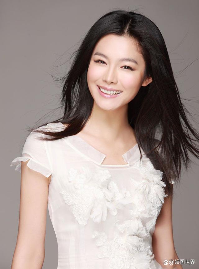 贵州贵阳女演员于娜清新靓丽