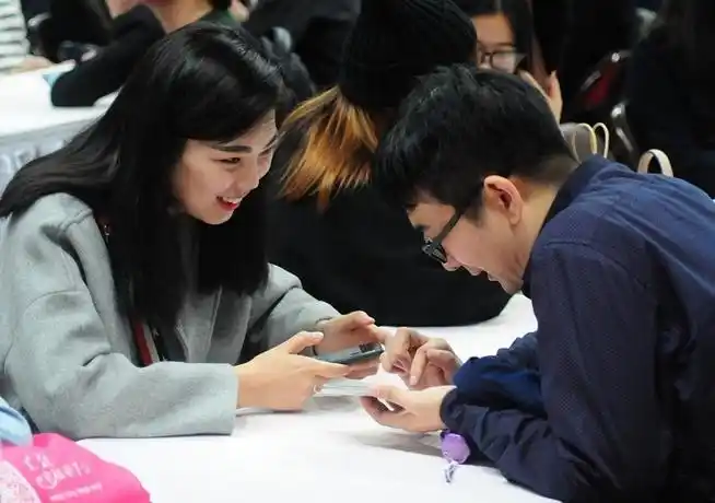 星相亲五次遇见真爱权威调查数据揭露年轻人恋爱状况