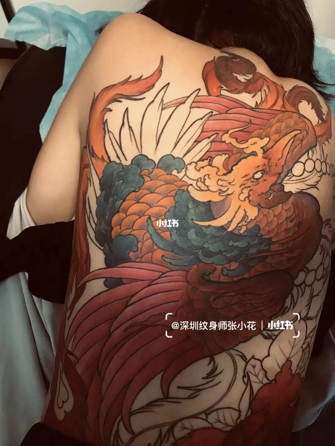深圳龙岗纹身 小姐姐满背凤凰