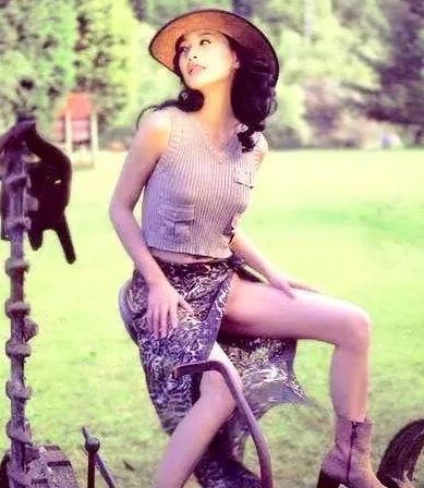 没想到,张庭年轻的时候这么豪放,惊到我了!