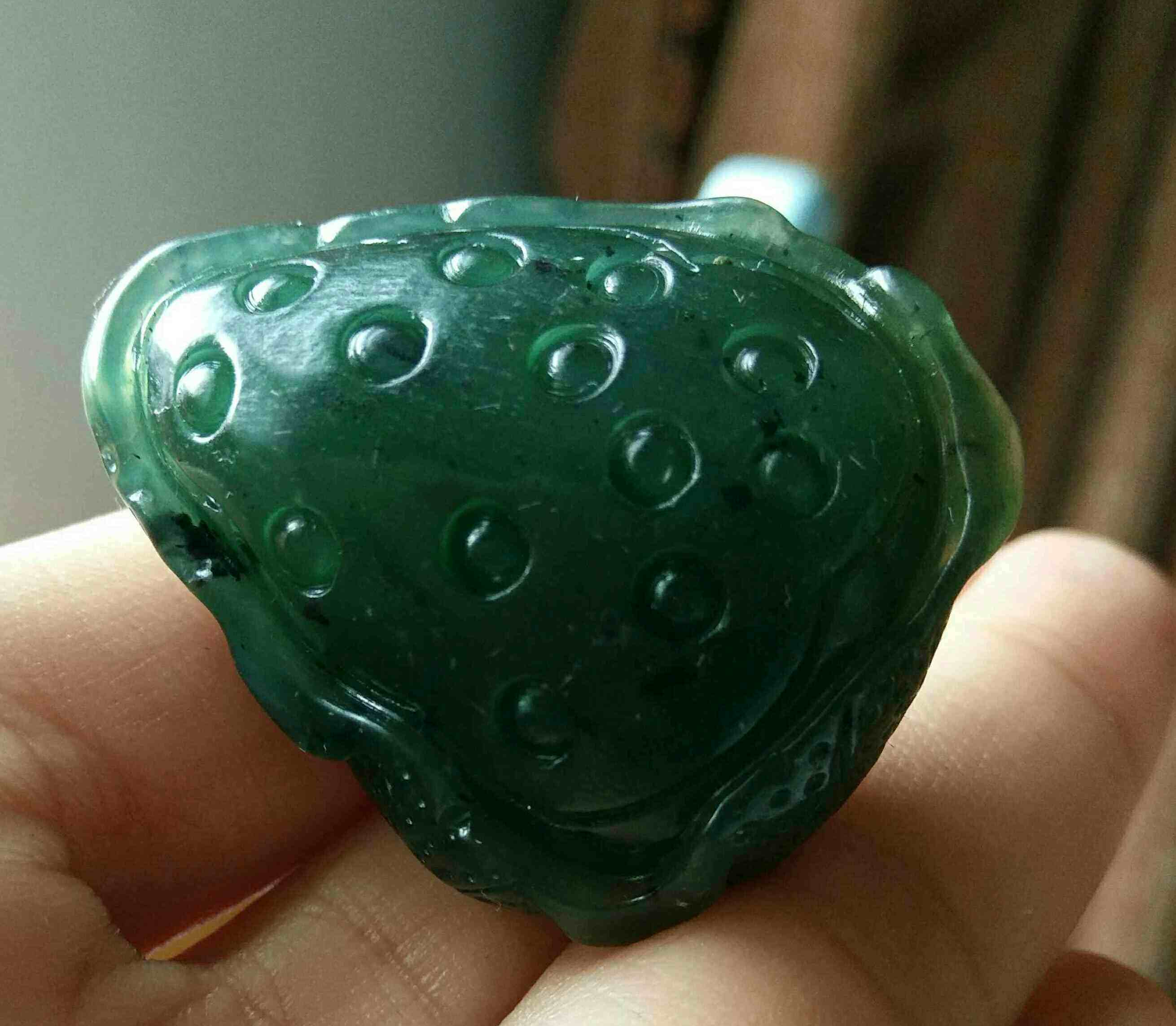 泰山玉莲蓬挂件碧玉连年有余大吊坠手工精雕辟邪玉男女捡漏证包邮