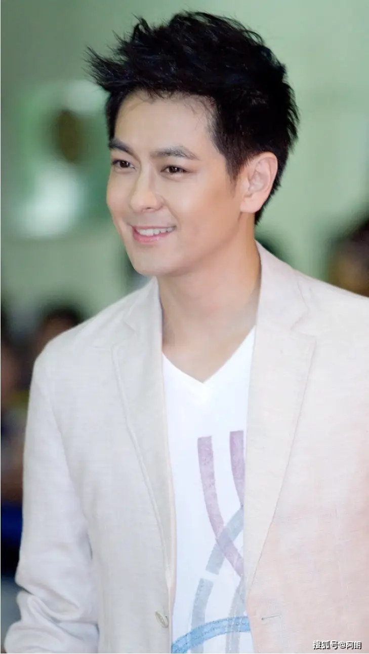 林志玲与林志颖什么关系——不老男神,不老女神是同学?