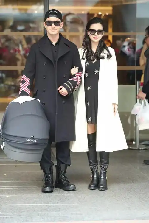 余文乐老婆王棠云晒孕期写真撒狗粮?又是一个怀!孕!只!胖!肚!的!