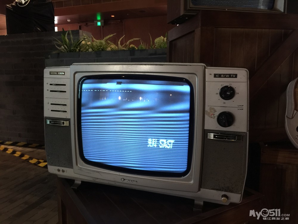 金星牌,你家有过这个黑白电视机吗