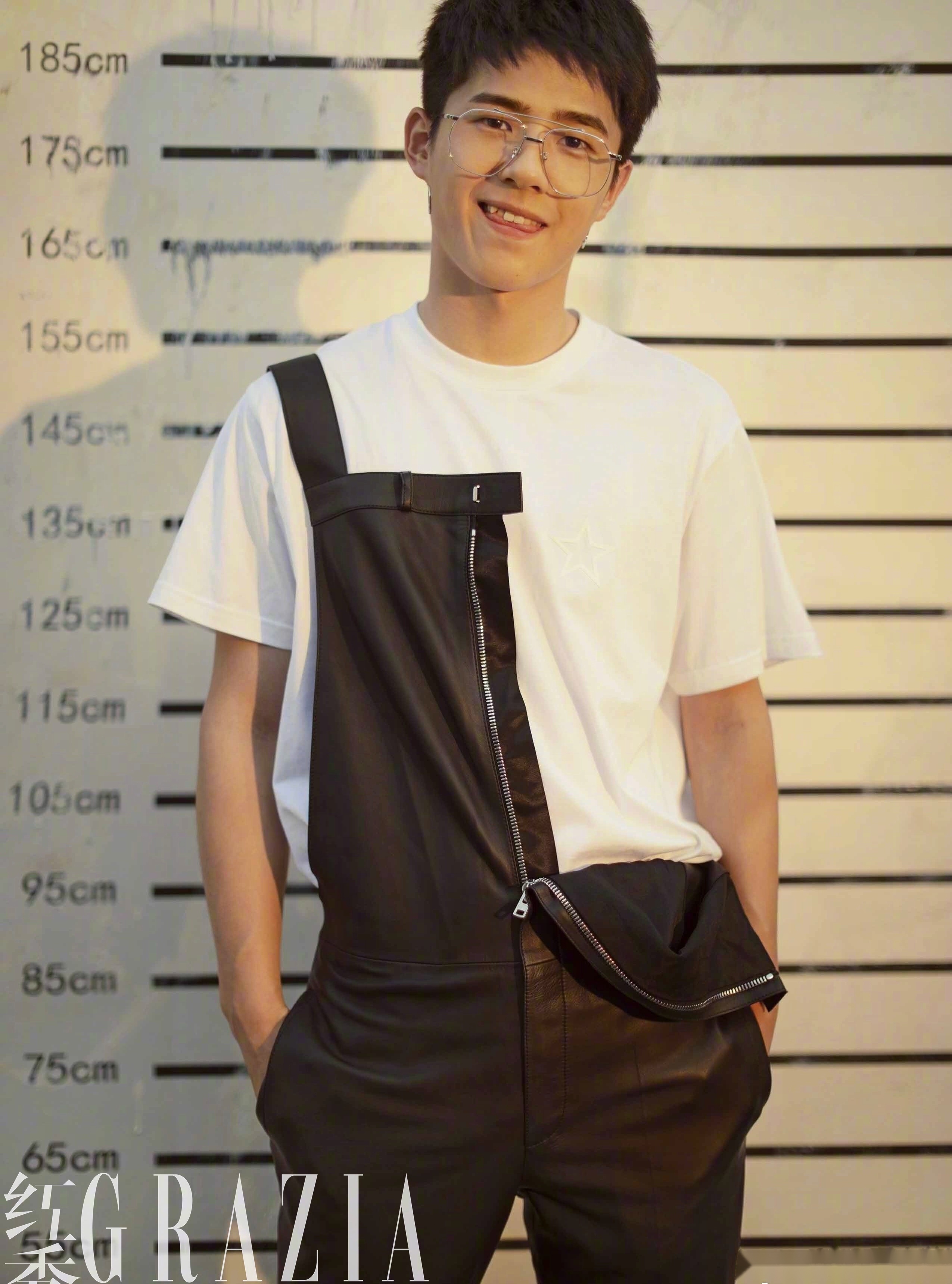 您的犬系男友刘昊然做客明星微信值班员啦~独家讲解