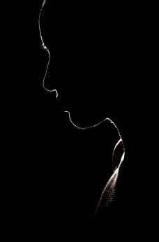 人像侧脸逆光艺术背景素材