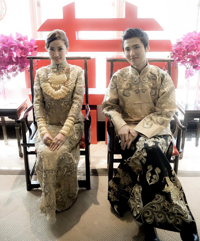 汪圆圆比徐子淇命好,带娘家人跨越阶级,奈何混不进香港名媛圈