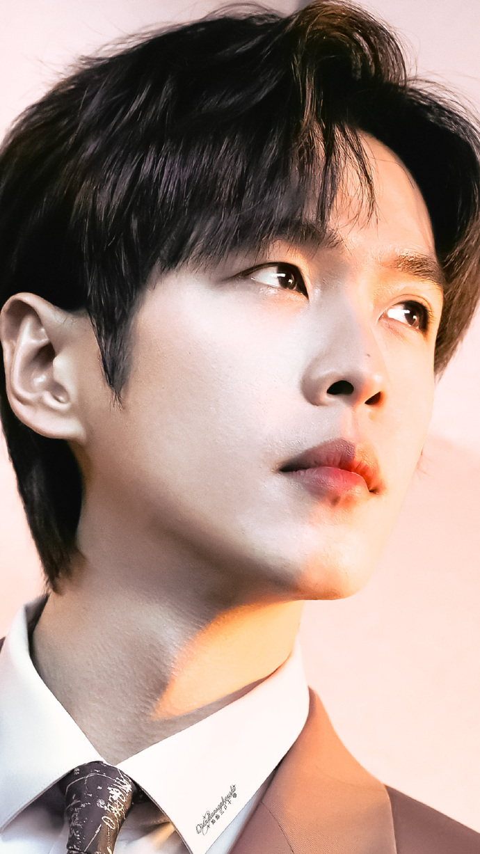 报喜鸟.0704.海报/修图.4p#张若昀从21世纪安全撤离#.#张若昀王炸