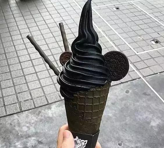 冰激凌店的热卖冰激凌,在家用一种原材料就可以做 陈妈烘焙|黑芝麻|冰