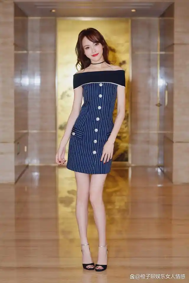 唐嫣的腿太美了细长白直网友梦中情腿