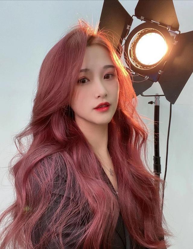 秋冬染发什么颜色更好看2020流行这几种颜色时髦又潮酷