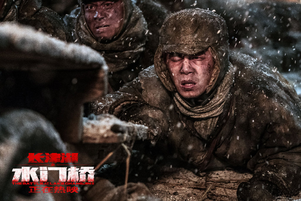 近几年的主旋律电影不仅收割了观众的眼泪,还狂揽300亿票房,今天就带