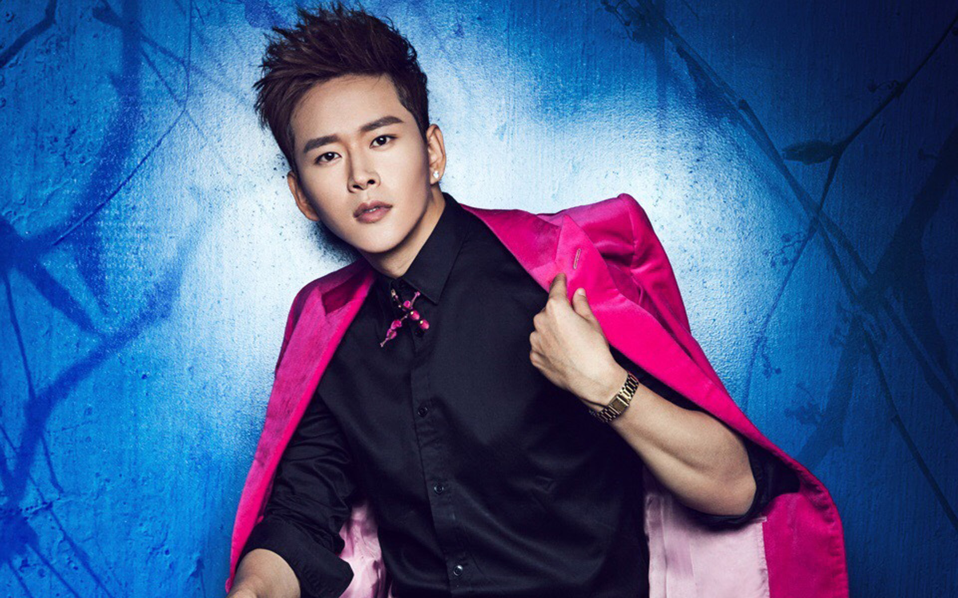 黄宥明霸道总裁范西装写真图片桌面壁纸高清大图预览1920×1200_大陆