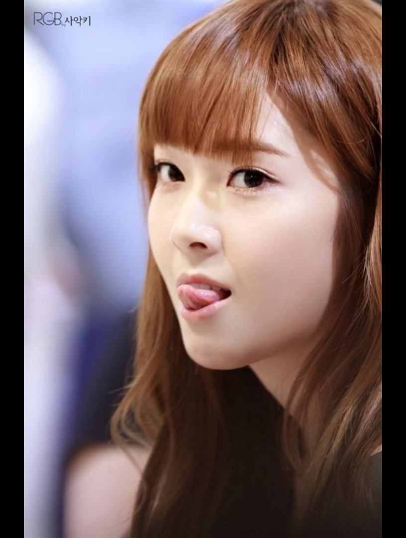 郑秀妍可爱而又俏皮