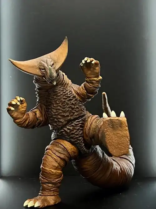 shf怪兽哥莫拉奥特曼