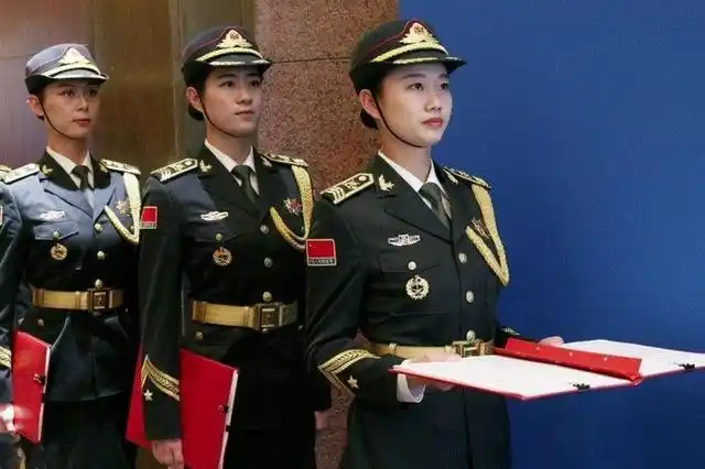 回顾解放军的军服,影响最大的,分别是这三款!