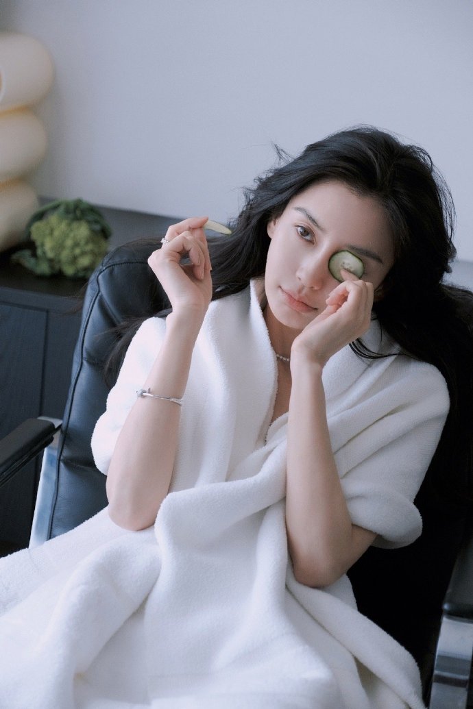 angelababy松弛感##angelababy吃早餐拍了组大片