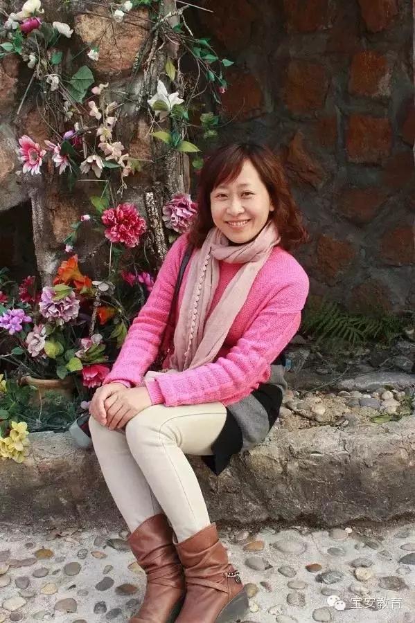 兼任宝安区幼儿园兼职教研员,宝安区幼儿园"李红英明师工作坊"主持人